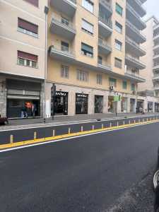 Locale Commerciale in Affitto a Roma Viale Libia
