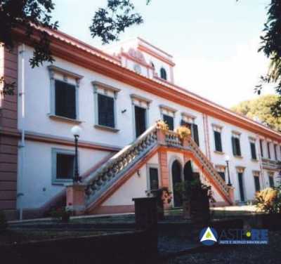 Edificio Stabile Palazzo in Vendita a Rosignano Marittimo Rosignano Marittimo