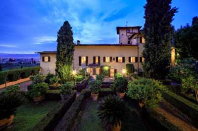 Villa in Vendita a Lastra a Signa via Leonardo da Vinci