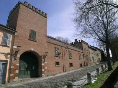 Palazzo Stabile in Vendita a Montebello della Battaglia